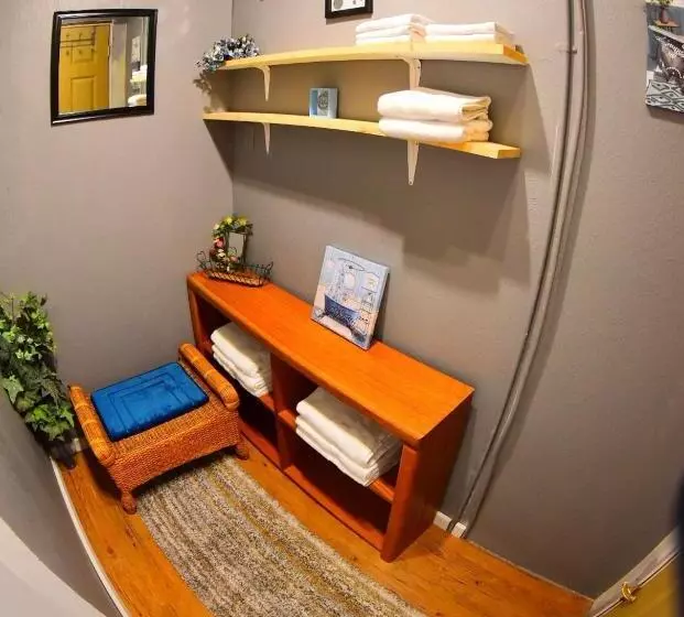 ホテル Salmon River Inn