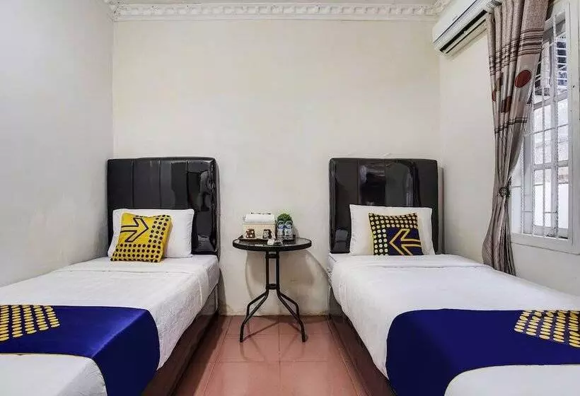 Hotelli Spot On 90896 Griya Atu Syariah