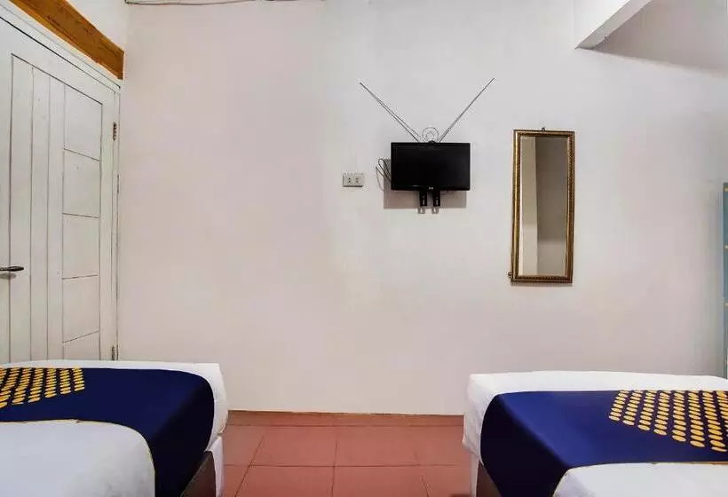 Hotelli Spot On 90896 Griya Atu Syariah