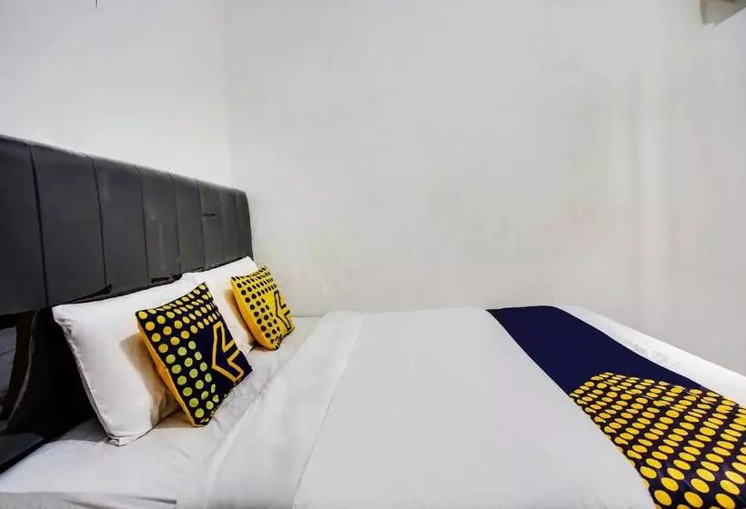 Hotelli Spot On 90896 Griya Atu Syariah
