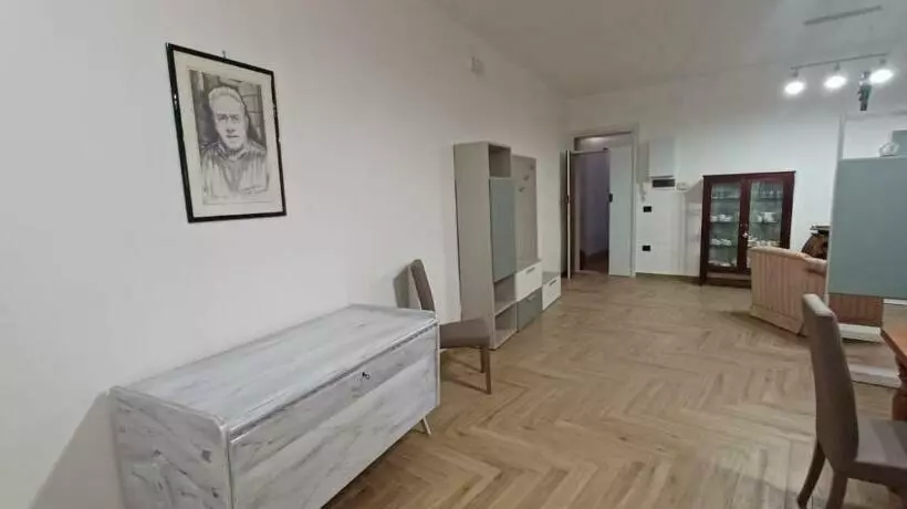 Aamiaismajoitus (B&B) La Corte Dell Orologio