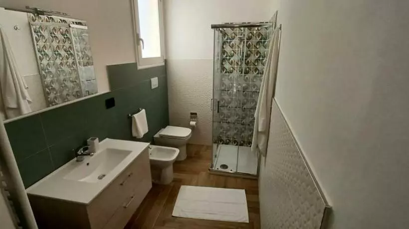 Aamiaismajoitus (B&B) La Corte Dell Orologio