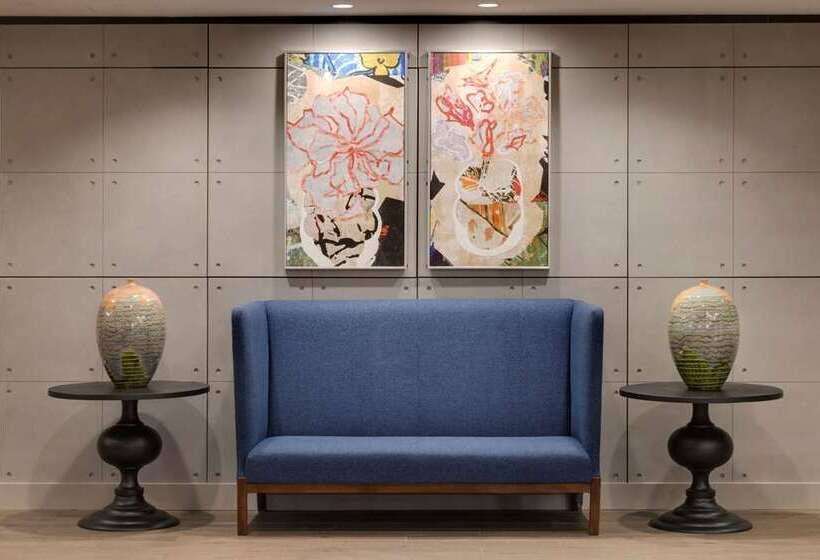 Отель Hilton Garden Inn Haymarket