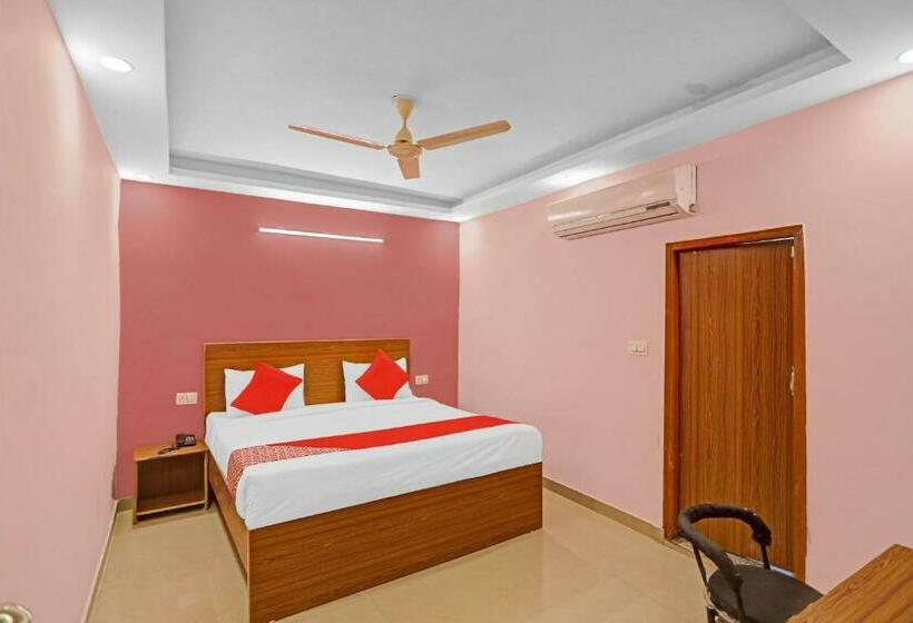 Hotelli Oyo 85984  Happy Spring