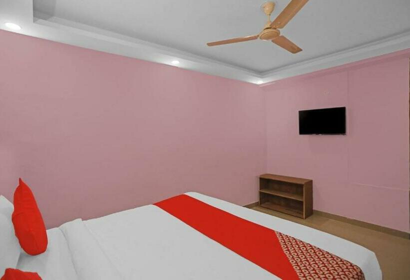 Hotelli Oyo 85984  Happy Spring