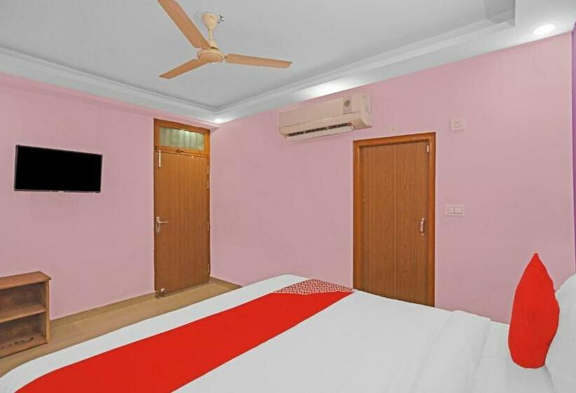 Hotelli Oyo 85984  Happy Spring