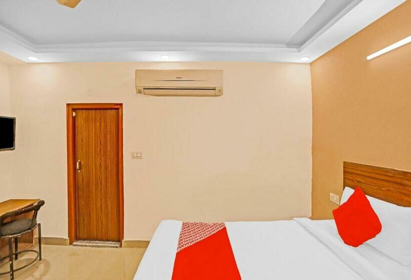 Hotelli Oyo 85984  Happy Spring