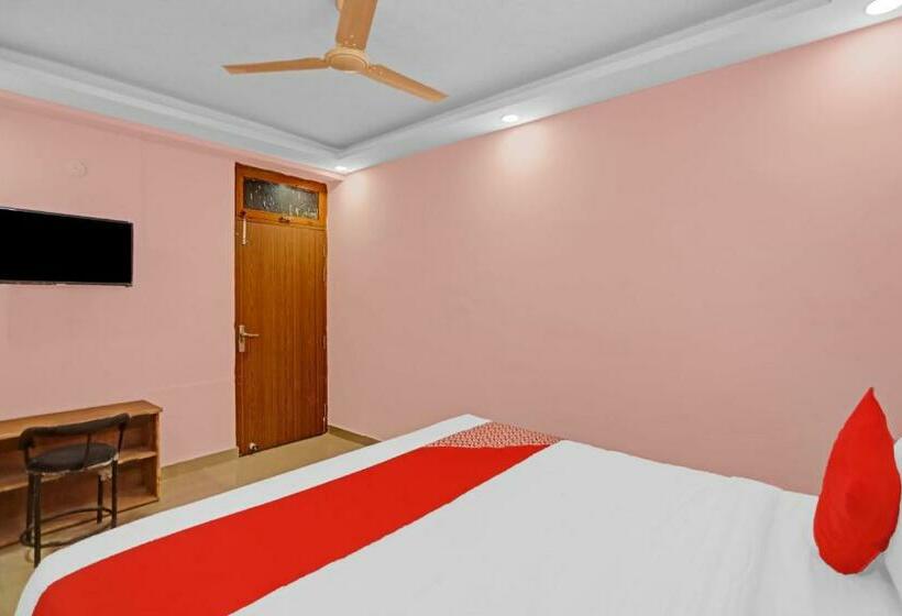 Hotelli Oyo 85984  Happy Spring