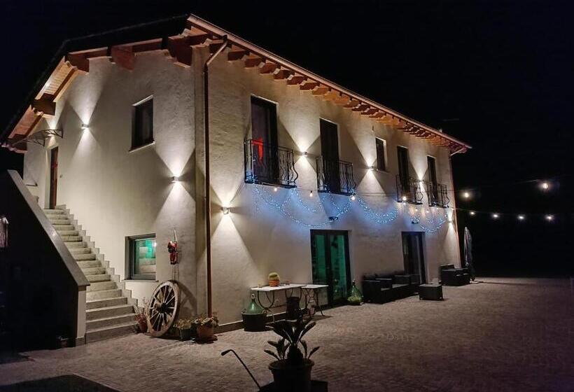 פנסיון Agriturismo Casale Lisalola