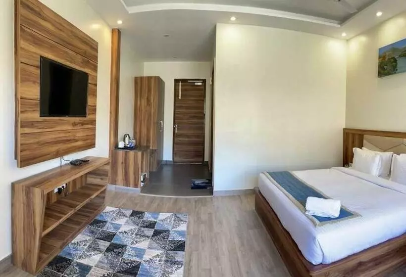 Tathastu Maitri Ski Resort & Hotel, Joshimath