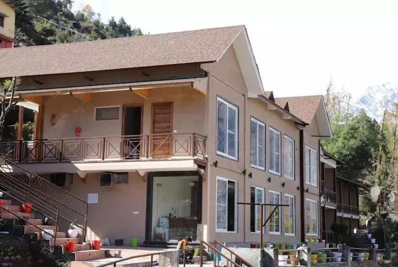 Tathastu Maitri Ski Resort & Hotel, Joshimath