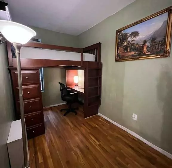 هاستل Private Rooms Near Lincoln Center