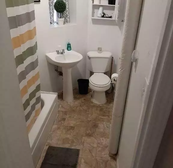 هاستل Private Rooms Near Lincoln Center