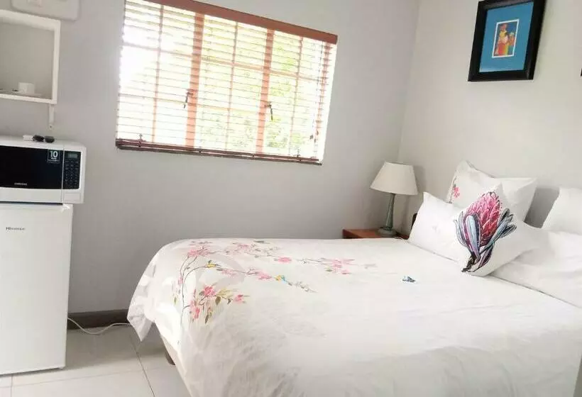 Aamiaismajoitus (B&B) Heroes Garden Lodge