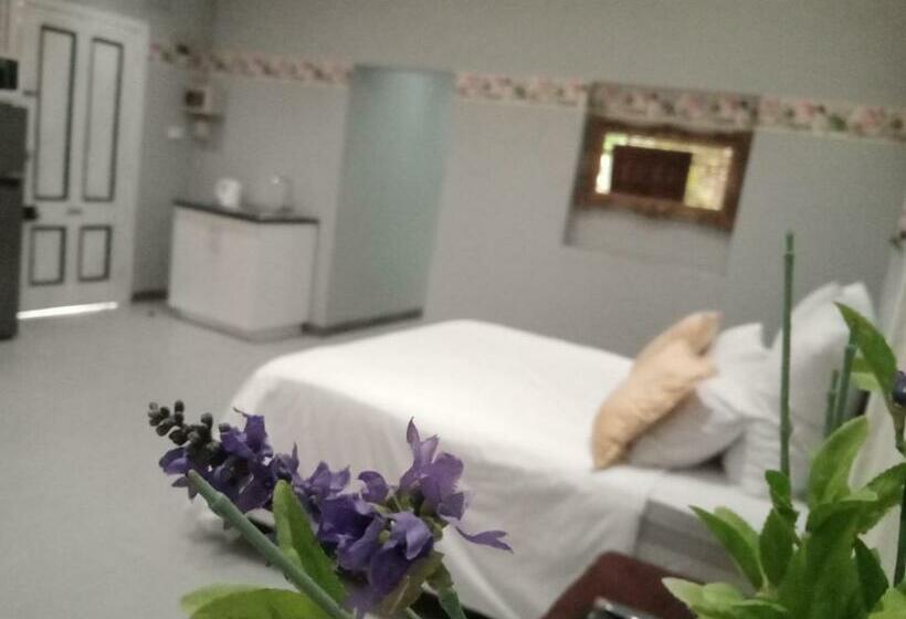 住宿加早餐  Heroes Garden Lodge