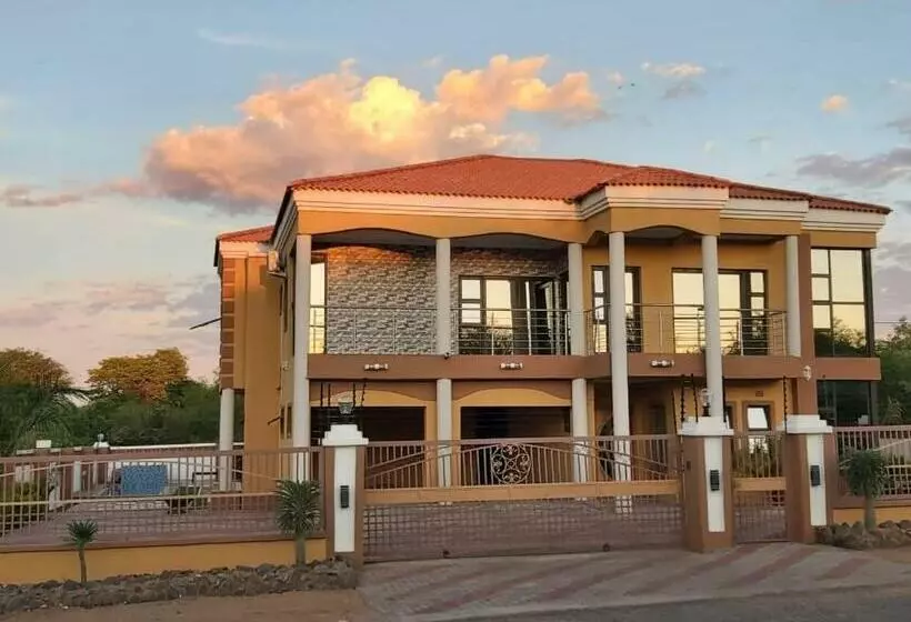 تختخواب و صبحانه Top Stay Inn