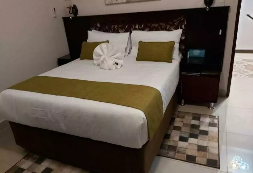 تختخواب و صبحانه Top Stay Inn