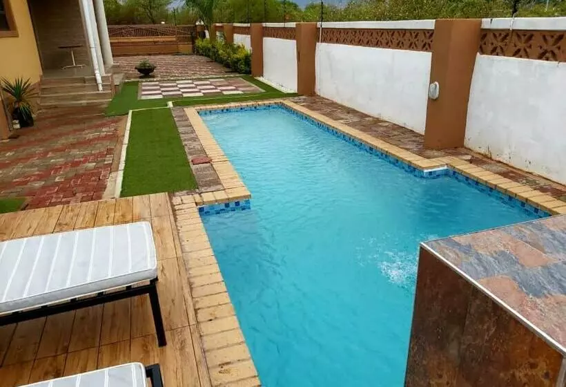 تختخواب و صبحانه Top Stay Inn