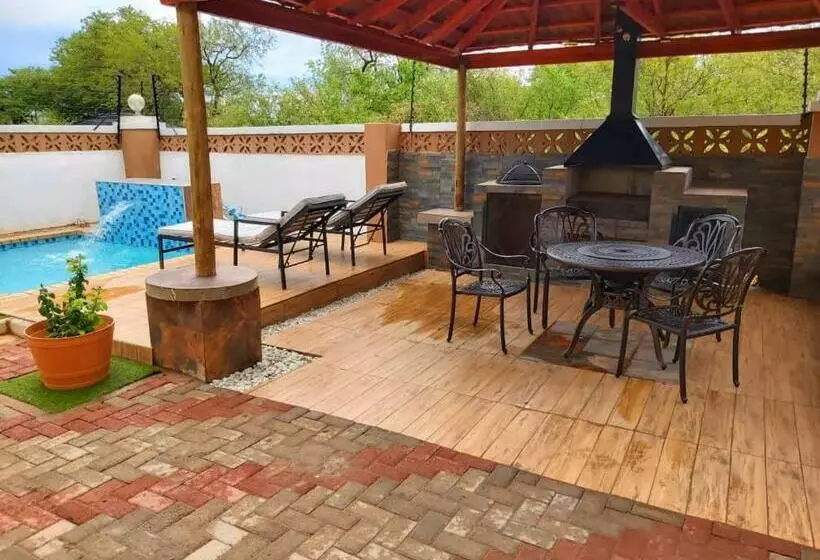 تختخواب و صبحانه Top Stay Inn