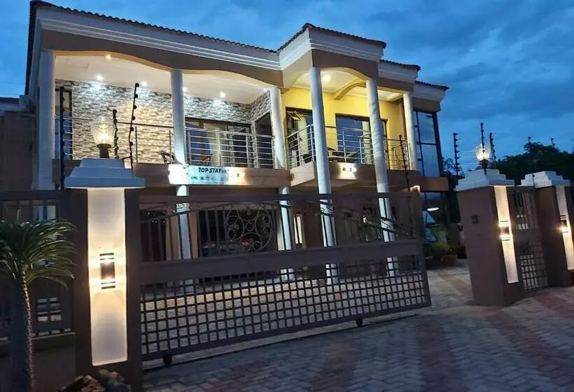 تختخواب و صبحانه Top Stay Inn