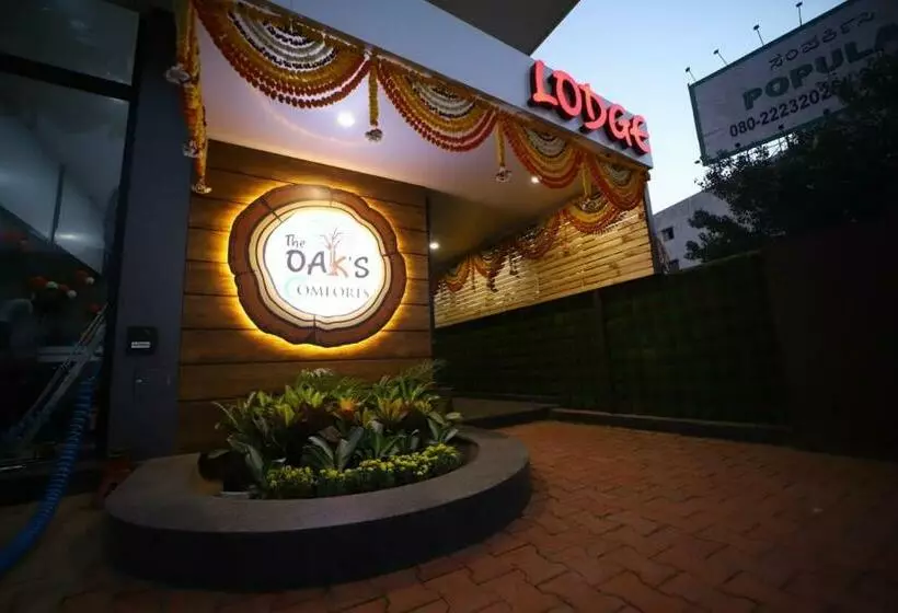 هتل The Oaks Comforts