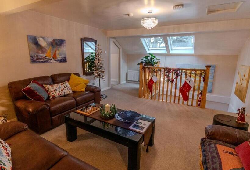 Пансион Mount Barker