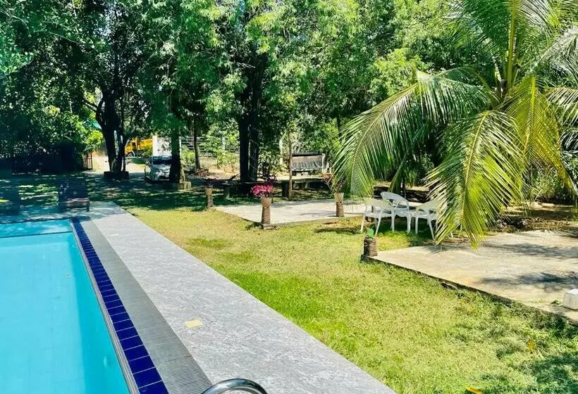 پانسیون Walawa Lodge Udawalawe