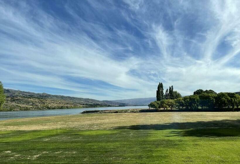 Pisa House Lakefront Boutique B&b