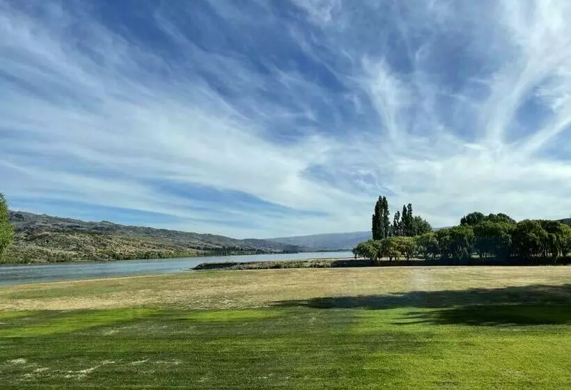 Pisa House Lakefront Boutique B&b