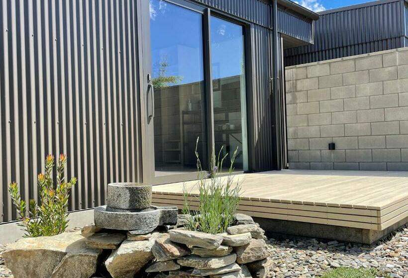 Pisa House Lakefront Boutique B&b