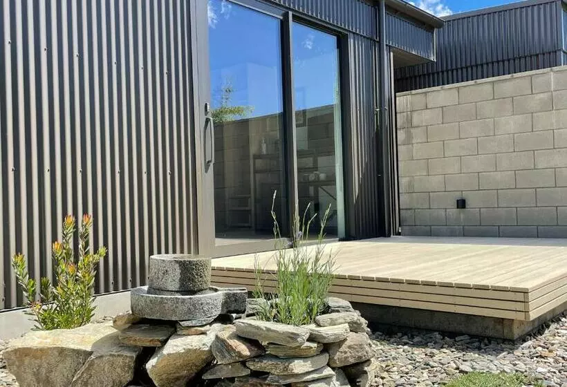 Pisa House Lakefront Boutique B&b