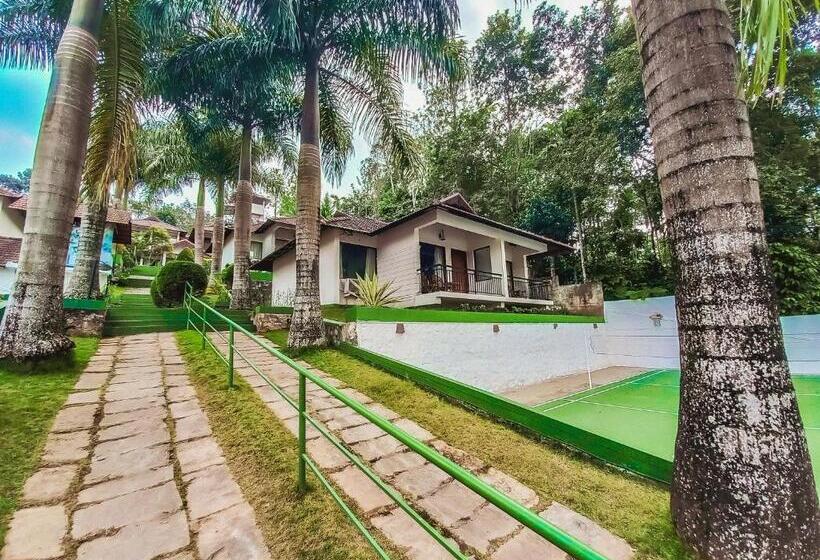 The Wave Lakeview Resort & Spa