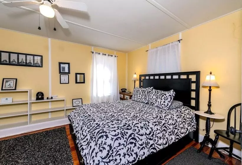 Historic Tremain Cottages