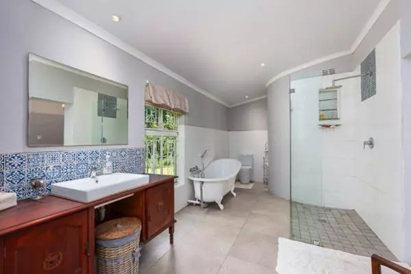 پانسیون Sarah S Place  Heatherlands,george