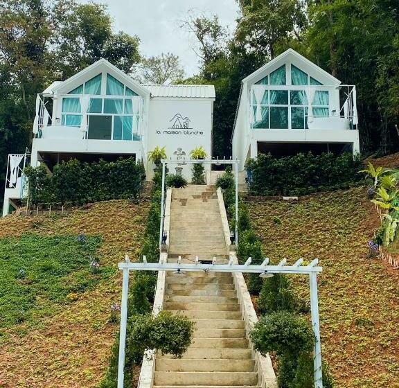 La Maison Blanche Chiang Rai Resort