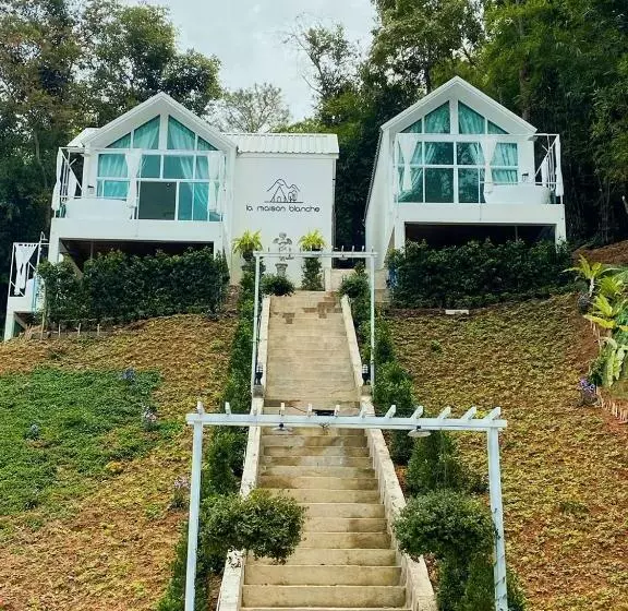 La Maison Blanche Chiang Rai Resort