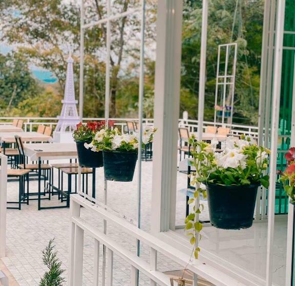 La Maison Blanche Chiang Rai Resort