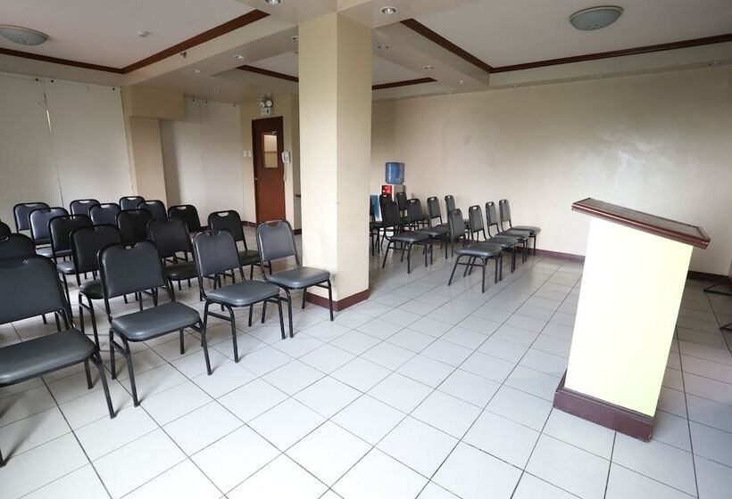 Hotel Apple Tree Suites