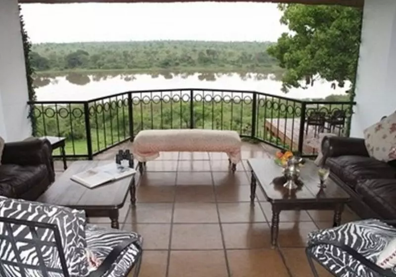 ホテル Buhala Game Lodge