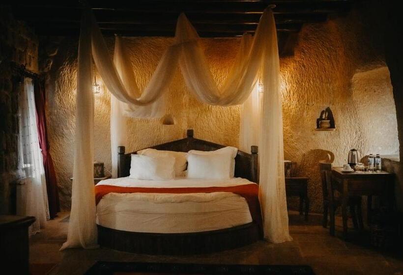 ホテル Dere Suites Cappadocia
