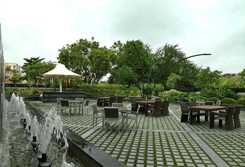 Fortune Select Sg Highway, Ahmedabad   Member Itc S Hotel Group