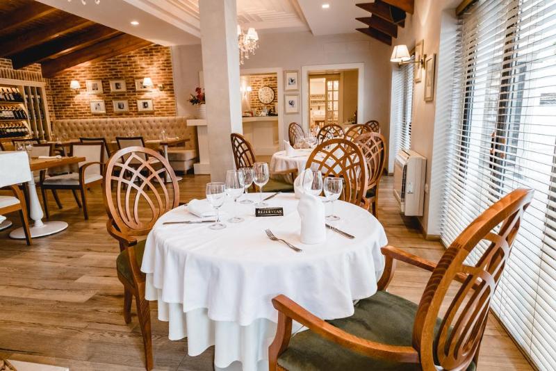 Green House Hotel & Restaurant