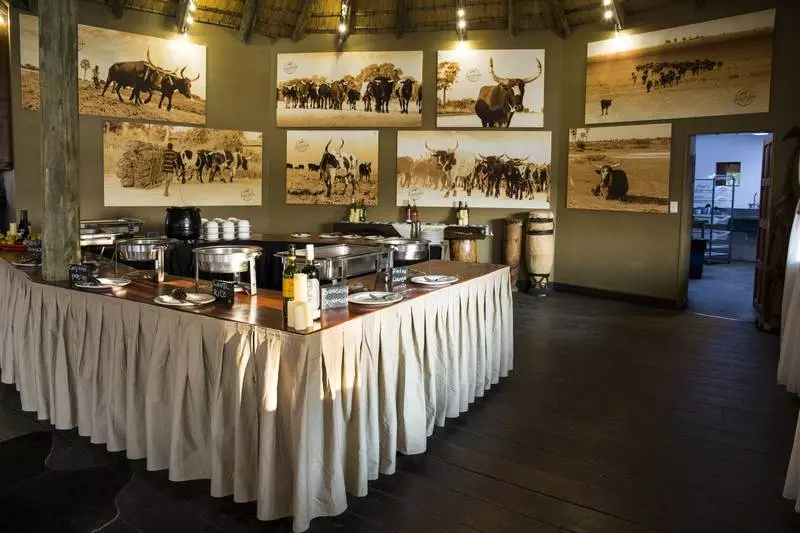 هتل Hakusembe River Lodge