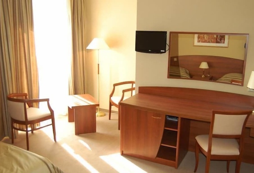 هتل Heliopark Residence