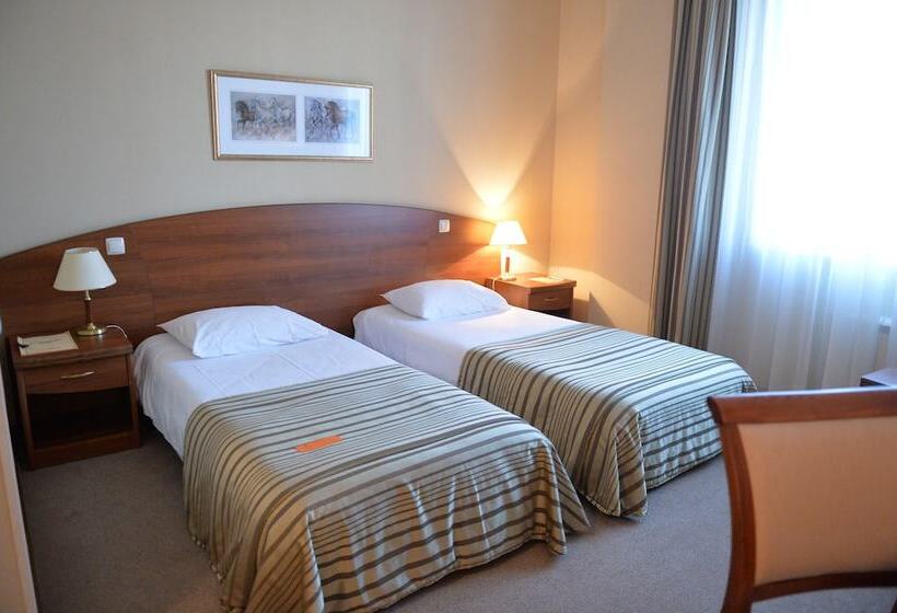 هتل Heliopark Residence