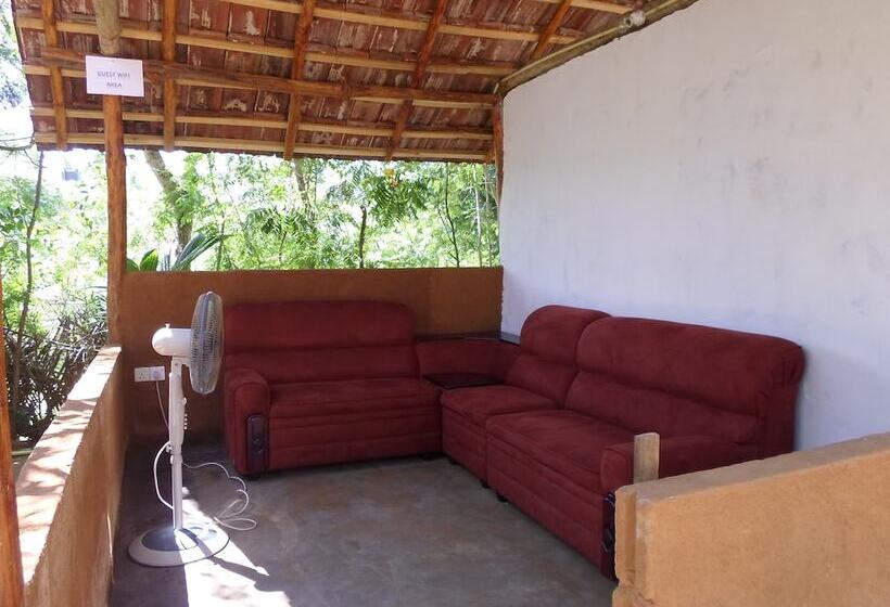 호텔 Kirinda Beach Resort