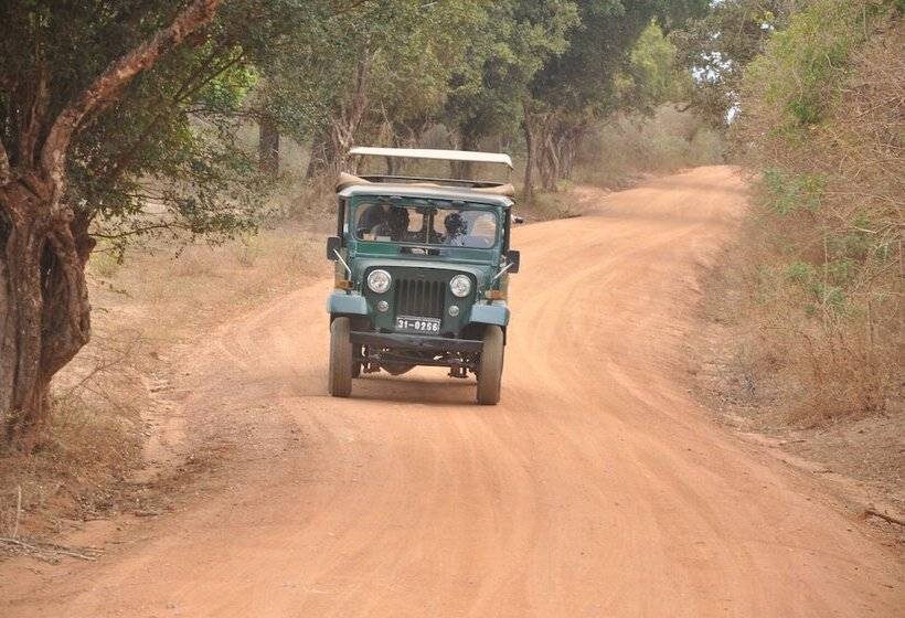 호텔 Kirinda Beach Resort