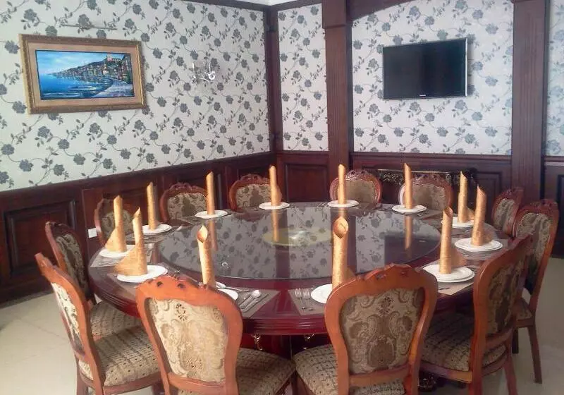 Hotelli Miran International