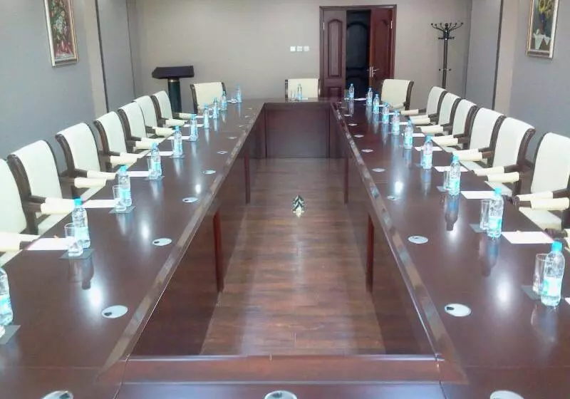 Hotelli Miran International