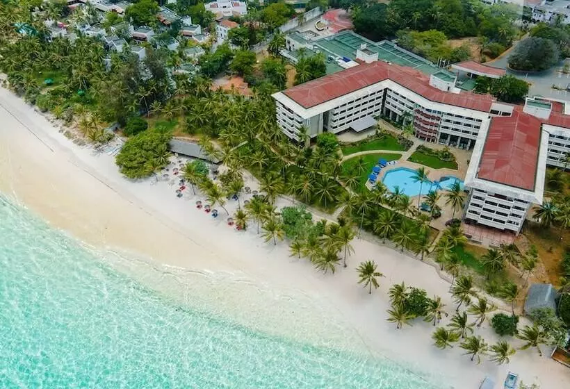 호텔 Mombasa Continental Resort